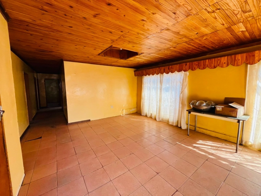 3 Bedroom Property for Sale in Kagisanong Free State